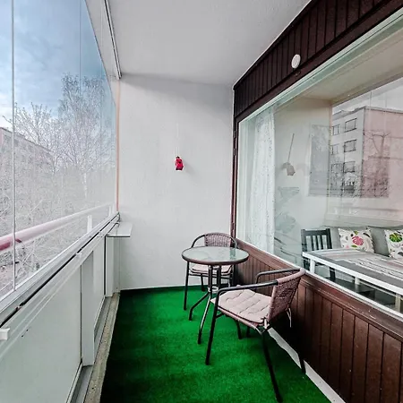 Cozy & Comfy Studio, 14 Mins From Airport, 18 Mins To Center 公寓 *