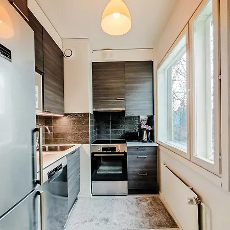Lägenhet Cozy & Comfy Studio, 14 Mins From Airport, 18 Mins To Center